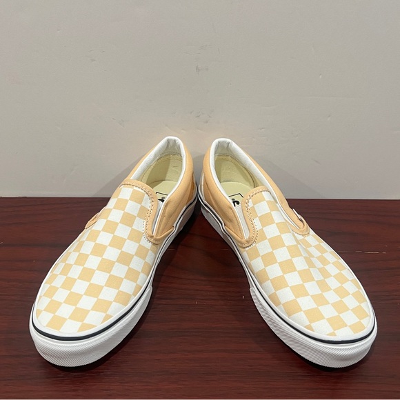 Vans, Classic Slip-On, VN0A7Q5DBLP, Peach & White - Picture 3 of 12